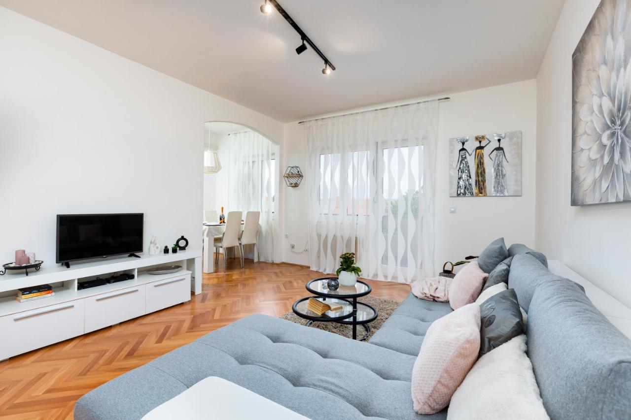 Apartments Come&Stay Punat Bagian luar foto