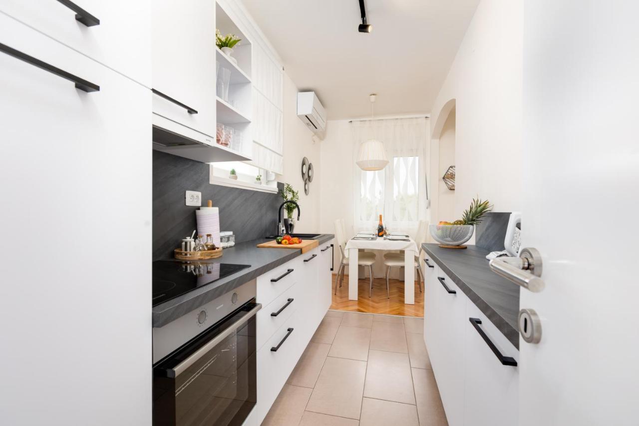 Apartments Come&Stay Punat Bagian luar foto