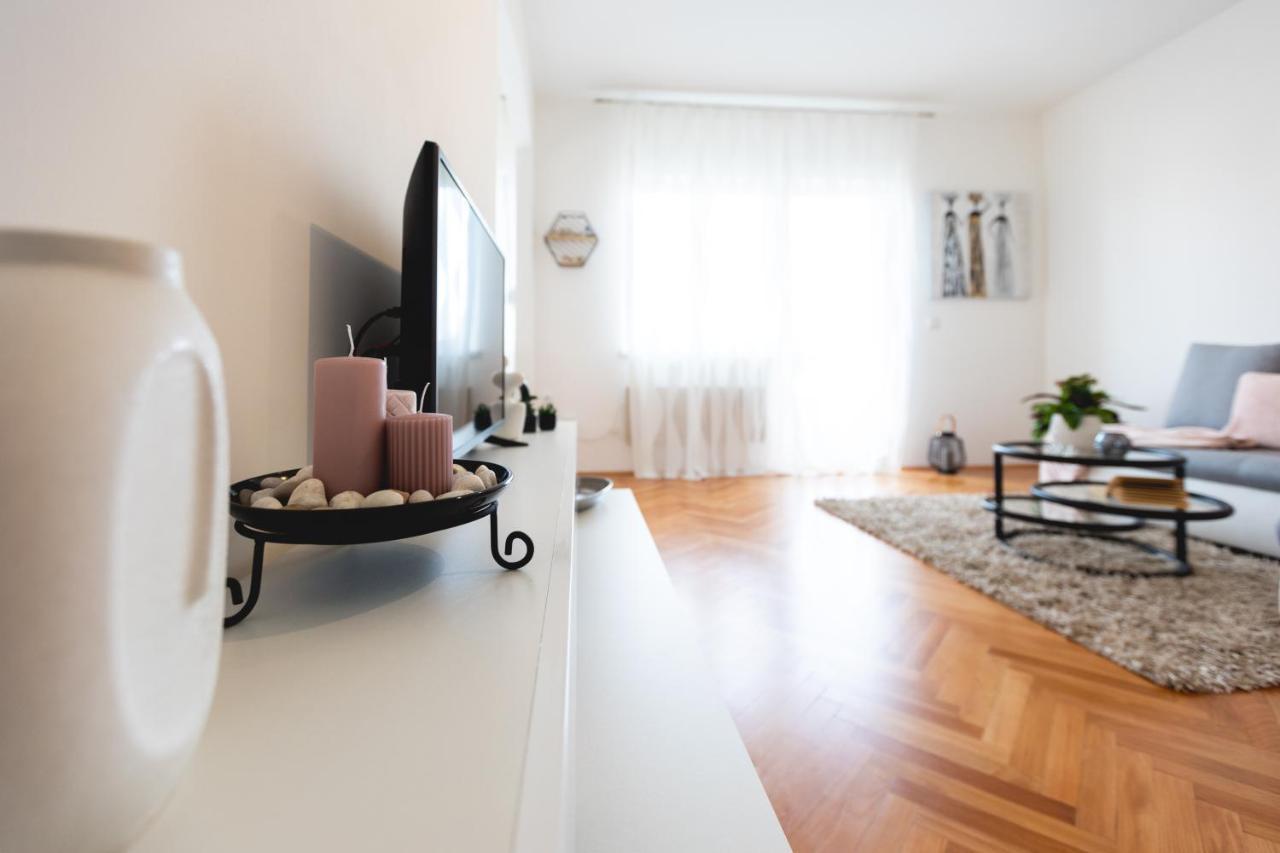 Apartments Come&Stay Punat Bagian luar foto