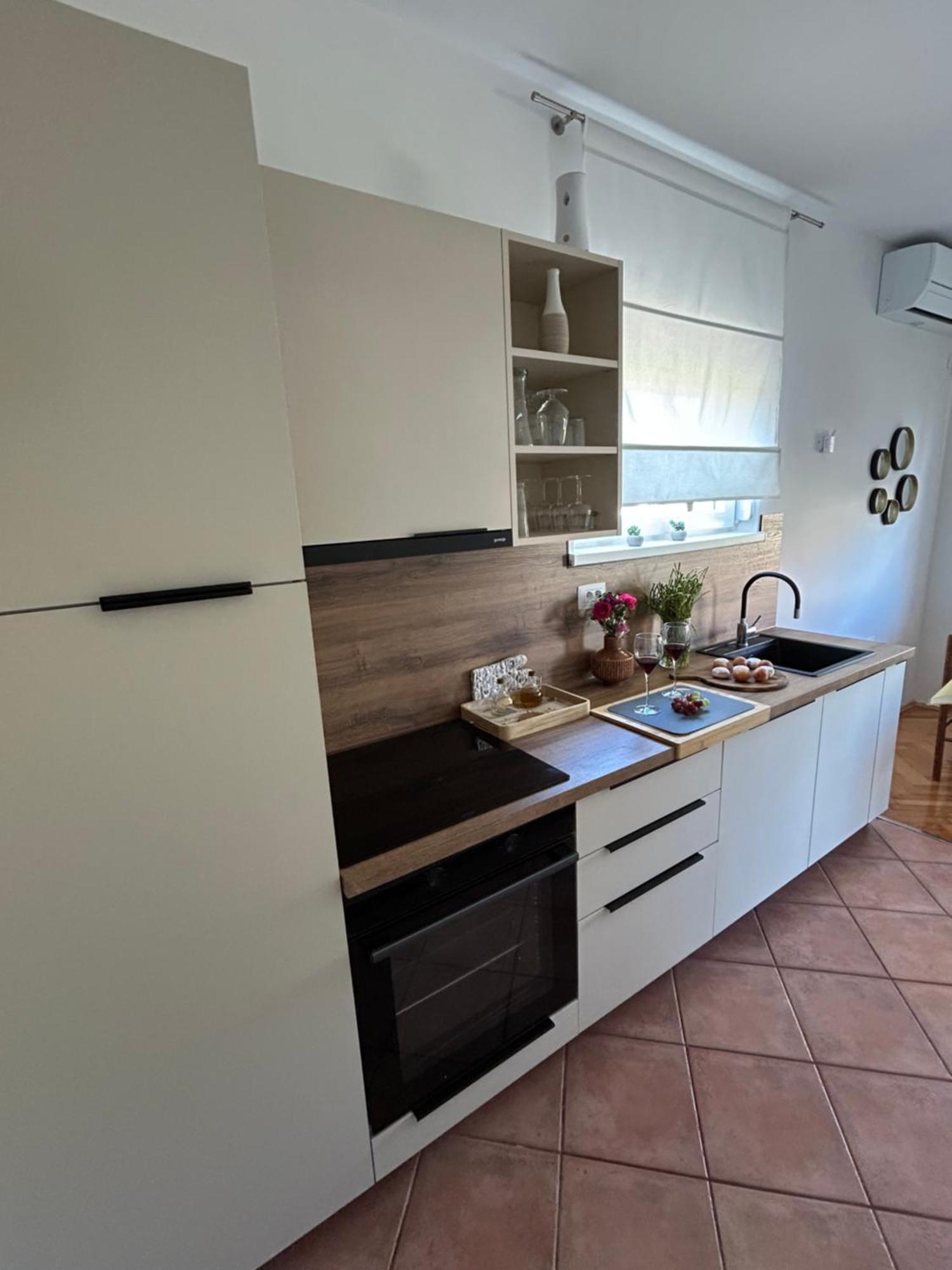 Apartments Come&Stay Punat Bagian luar foto